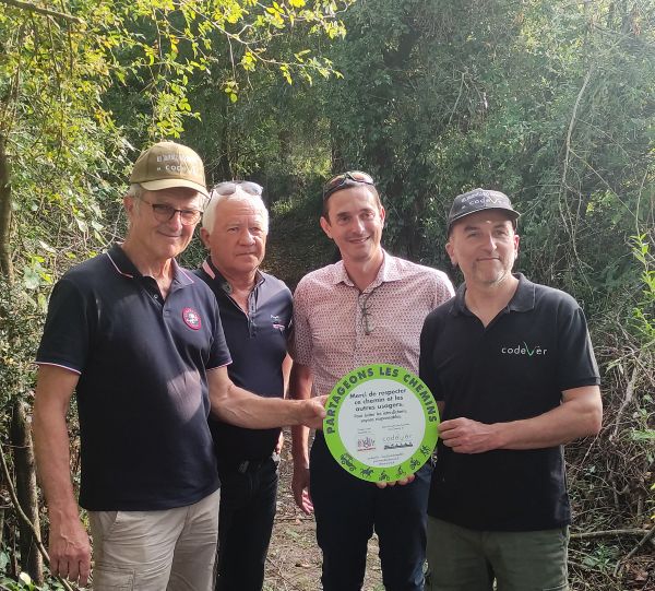inauguration panneau partageons chemin rural Lys haut Layon