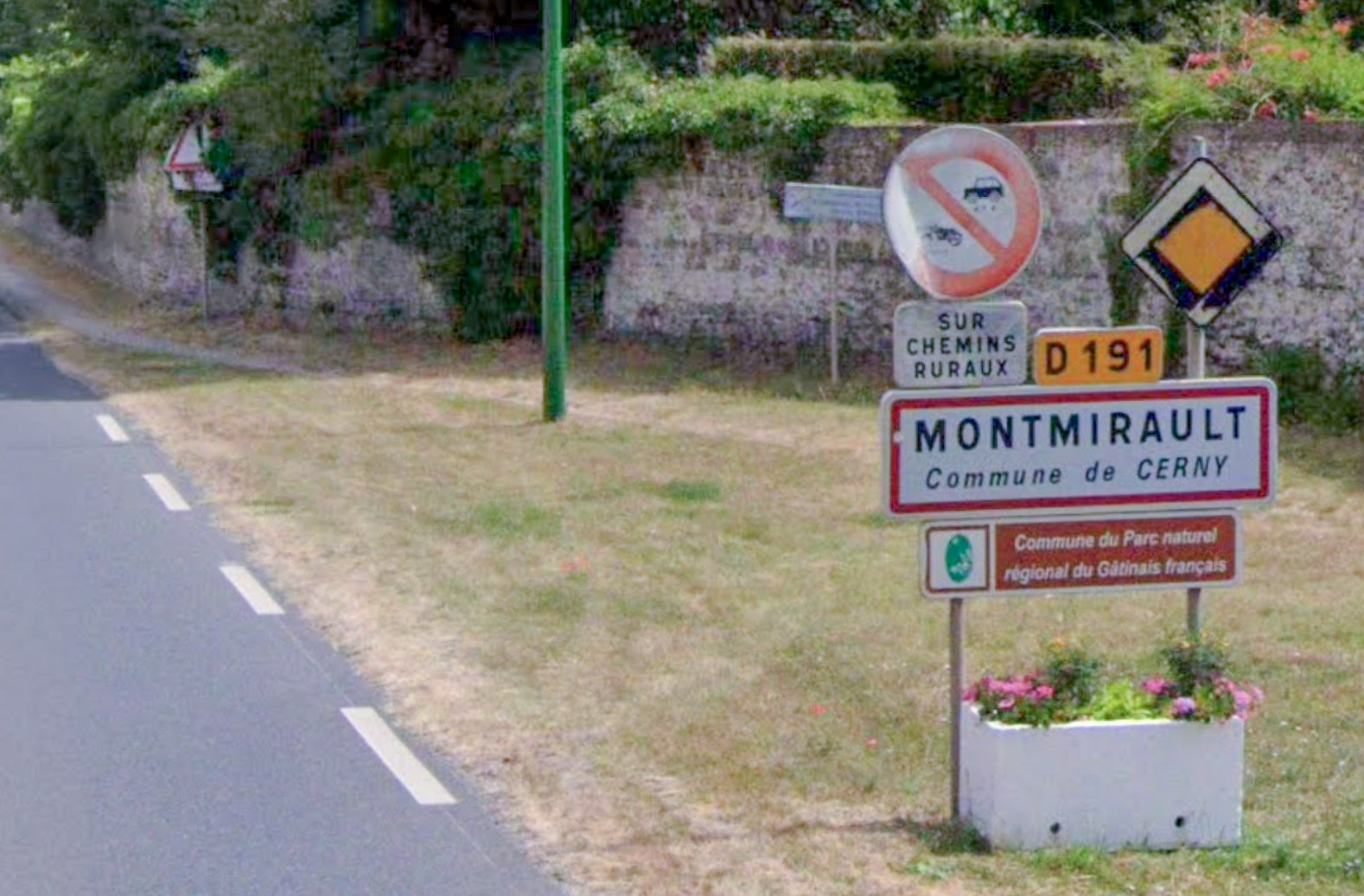 panneau entrée Cerny (77) avec interdiction