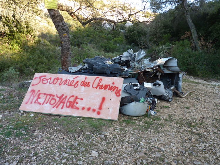 Collecte de déchets à Peypin (13)