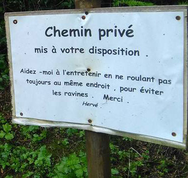 panneau chemin privé mis à disposition